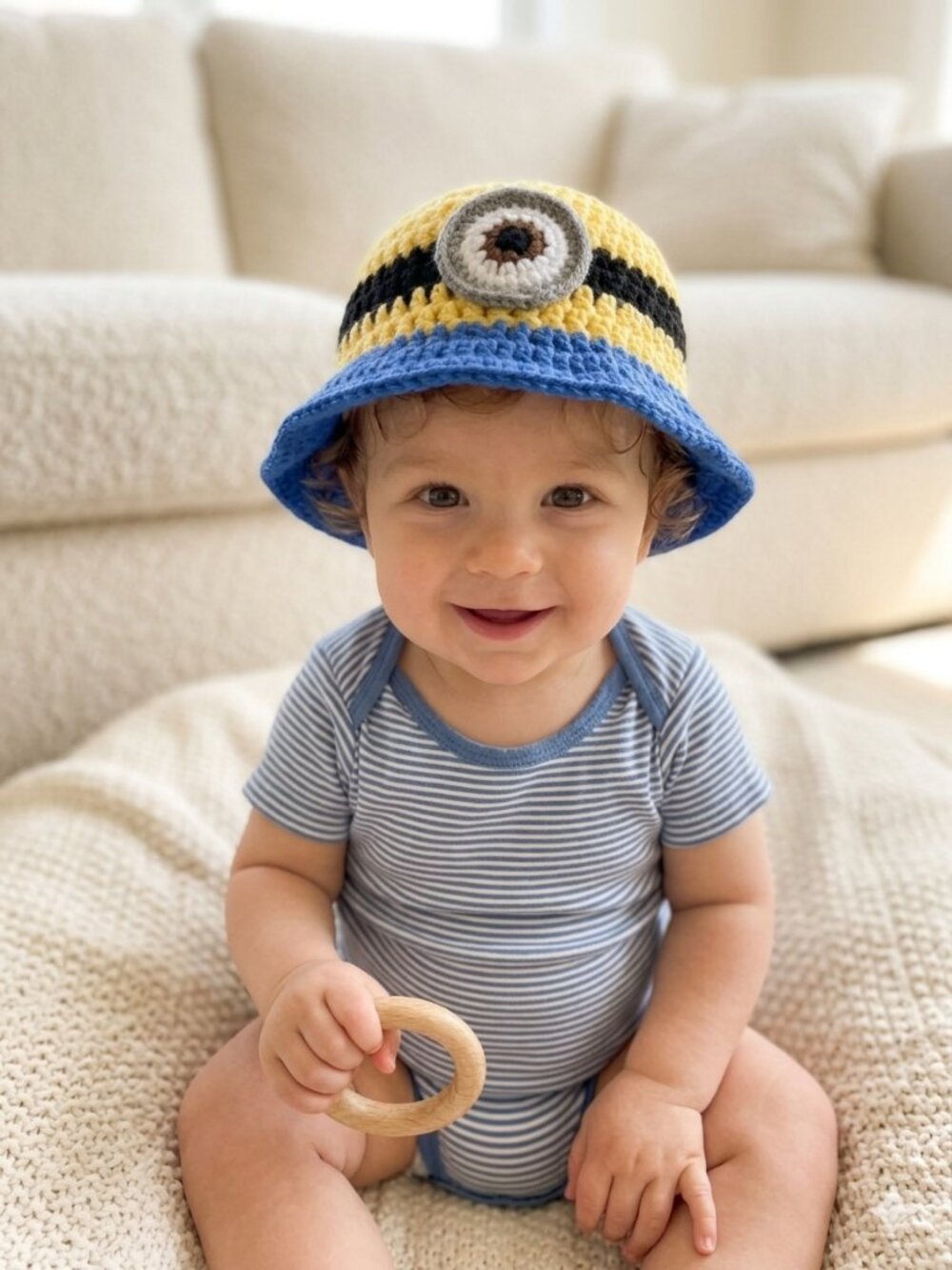 Crochet Minion Baby Bucket Hat, 6-12 Months New